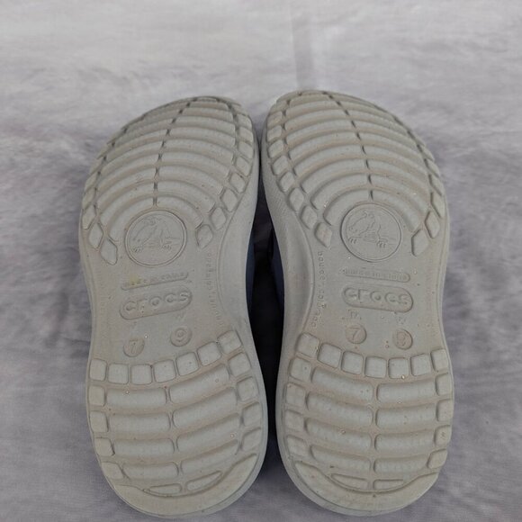 Crocs flip flops size 7 navy/gray - Picture 6 of 7